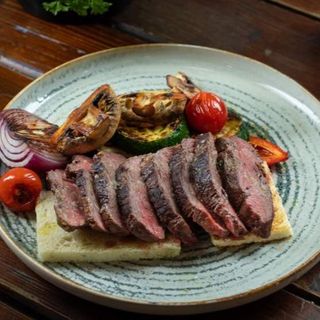 MUSCHI DE VITA CU LEGUME LA GRILL 220/200