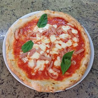 Margherita al prosciutto cotto