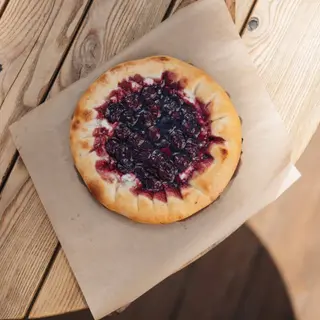 Мхаліані з вишнею та сиром (450г)