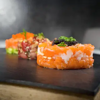 44. Sake carpaccio
