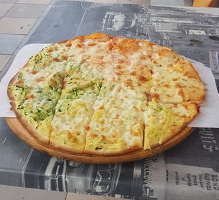 Pizza media - 2 gusti