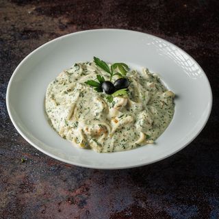 Pasta sa piletinom i spanaćem