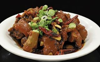 Cerdo Con Salsa Picante