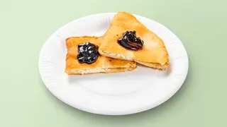Мекица със сирене и сладко