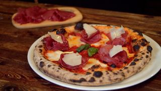 Pizza Bresaola