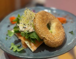 Bagel de salmón