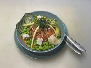 Salmão Poke Bowl