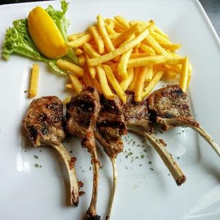 Grilled Mutton Chop With Chips