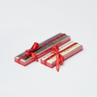 Caja Pequeña Lenguas De Gato Negras