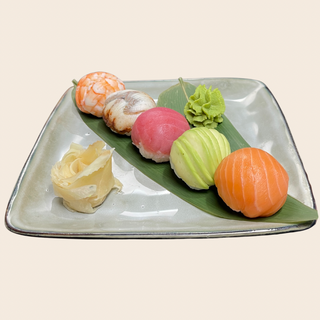 Суши Боллы с лососем (60г)