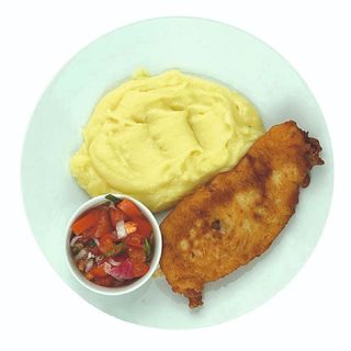 Viennese di pollo, con Pure di patate e piccola Pomodorini