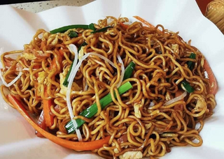 Tallarines Fritos De La Casa