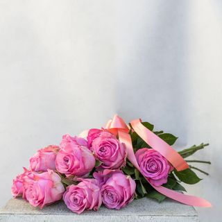 Bukiet z 11 różowych róż