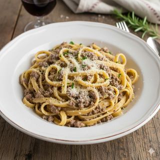 Tagliatelle al ragù bianco