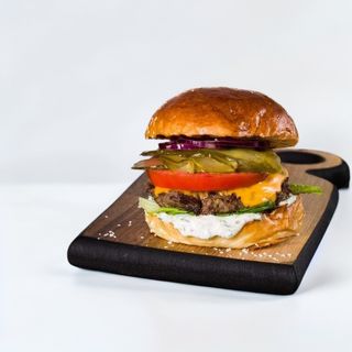 Meniu Burger de vita + Pepsi 250 ml