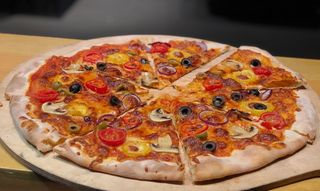 ბოსტნეულის პიცა