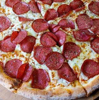 4. SALAMI (duża 42)