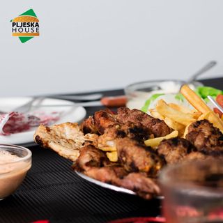 Mešano meso 1kg.(bez priloga)