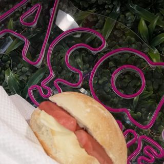 SALCHICHA LOVERS CON QUESO