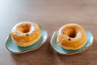 Donut  ze słonym karmelem   