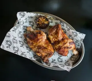 Pollo Asado Al Carbón (Entero)