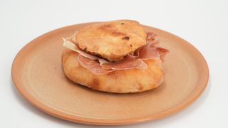 Komplet lepinja sa pršutom