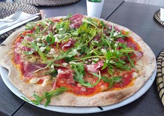 Pizza De Pata Negra (33 Cm.)