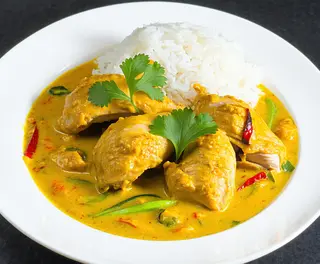 Kurczak pieczony w sosie curry 350g