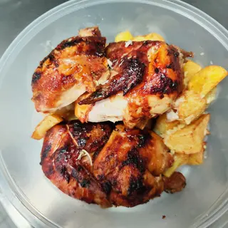 Pollo Y Papas En Tarrina