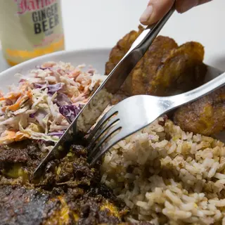 Baked jerk chicken plate