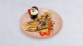 Naleśnik z Nutellą i truskawką