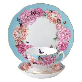Miranda Kerr set 3 piese floral alb cu bleu( farfurie20cm, ceasca si farfurie ceai)