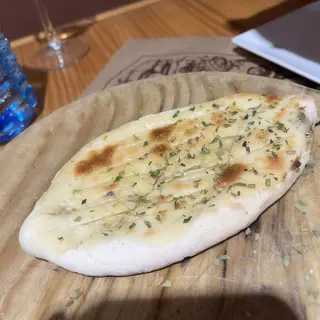 Pan de Ajo con Mozzarella