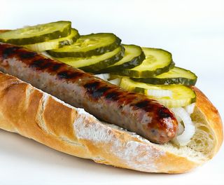 Kiełbasa z grilla w bagietce