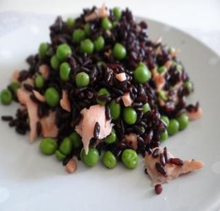 riso venere saltato con gamberetti