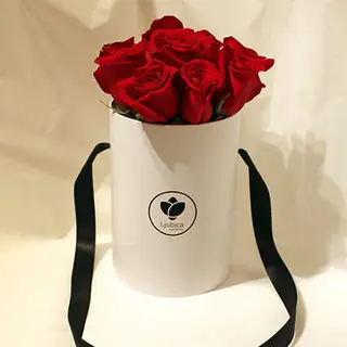 Crvene ruže flower box B. 9 ruža