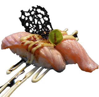 28. Nigiri flambè 2 pezzi