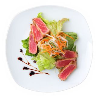 016. Insalata maguro