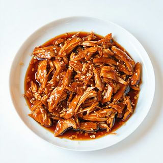 Fibre de pui cu sos dulce-acrisor