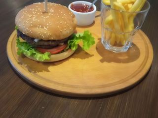 Бургер Шафран з телятиною (400 г)