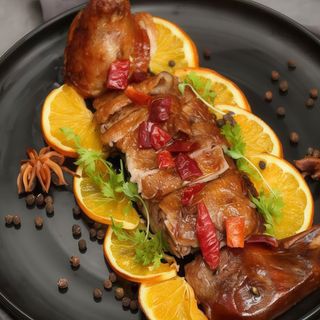 Pato Frito con Naranja