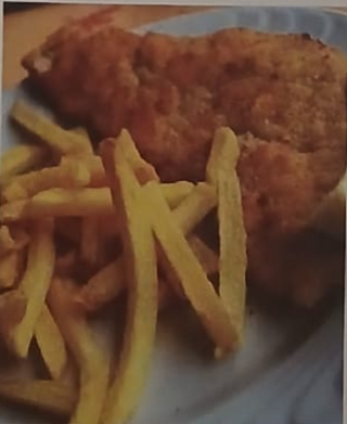 Cotoletta di pollo con patatine fritte