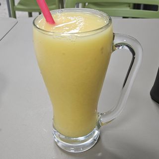 Batidos De Pulpa De Fruta (16 Oz.)