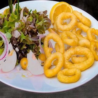 Plato Combinado De Calamares
