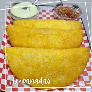 Empanada de papa y queso