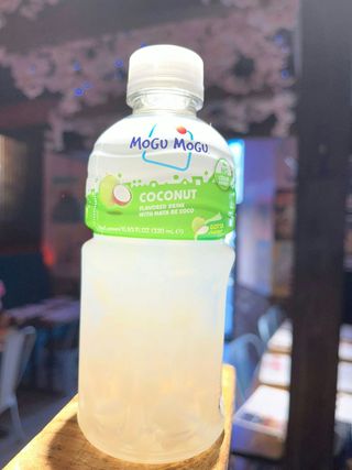 Napój kokosowy Mogu Mogu 320 ml