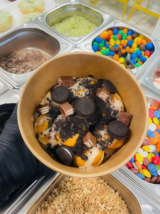 Mini Pancake Kit Kat Oreo & White Chocolate (8 Uds.)