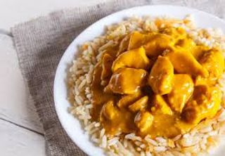Chicken curry con riso bianco