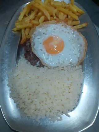 Bife Raspado com Ovo