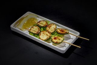 Spiedini di zucchine grigliate